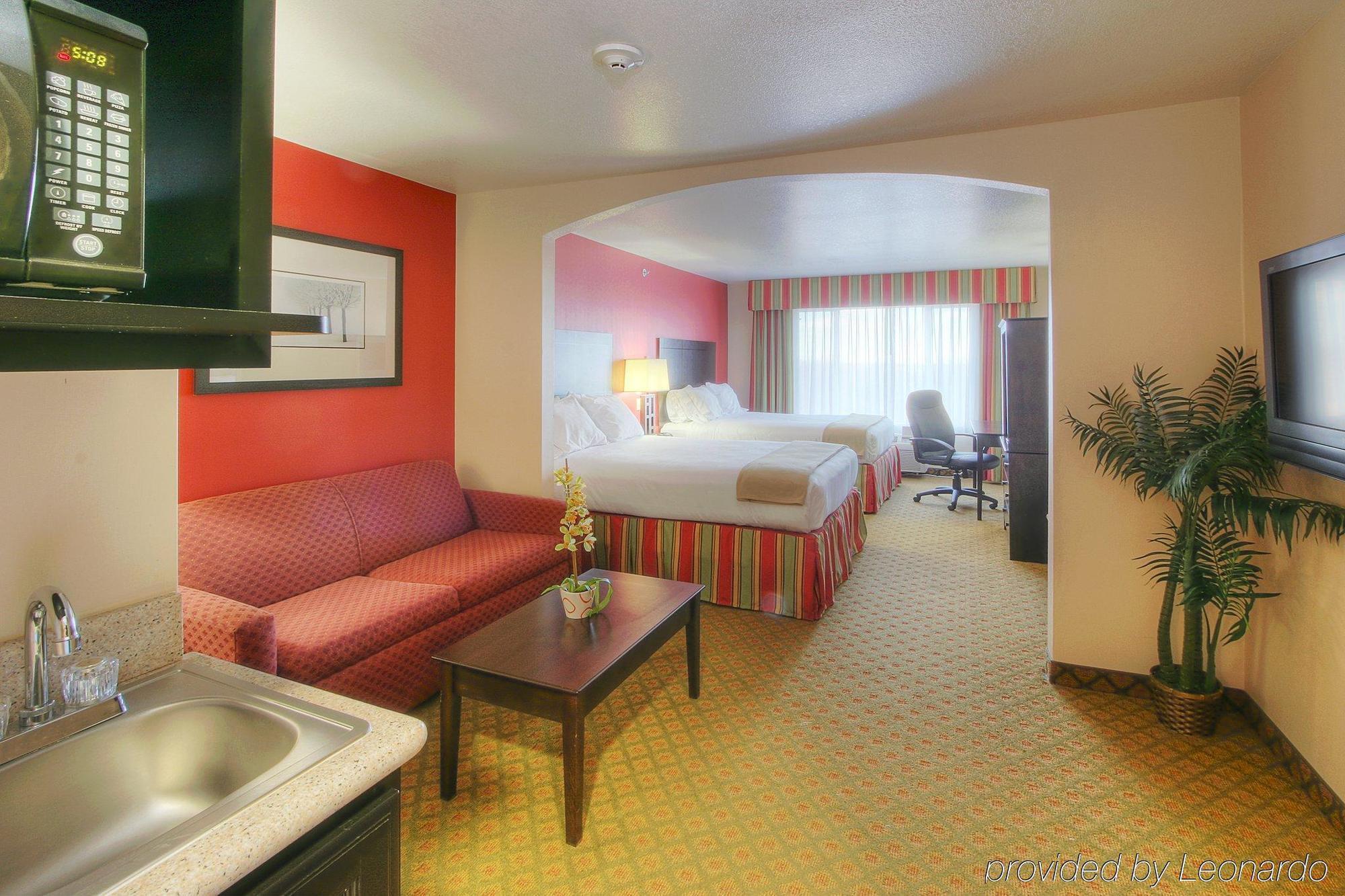 Holiday Inn Express And Suites - Tucumcari, An Ihg Hotel Habitación foto